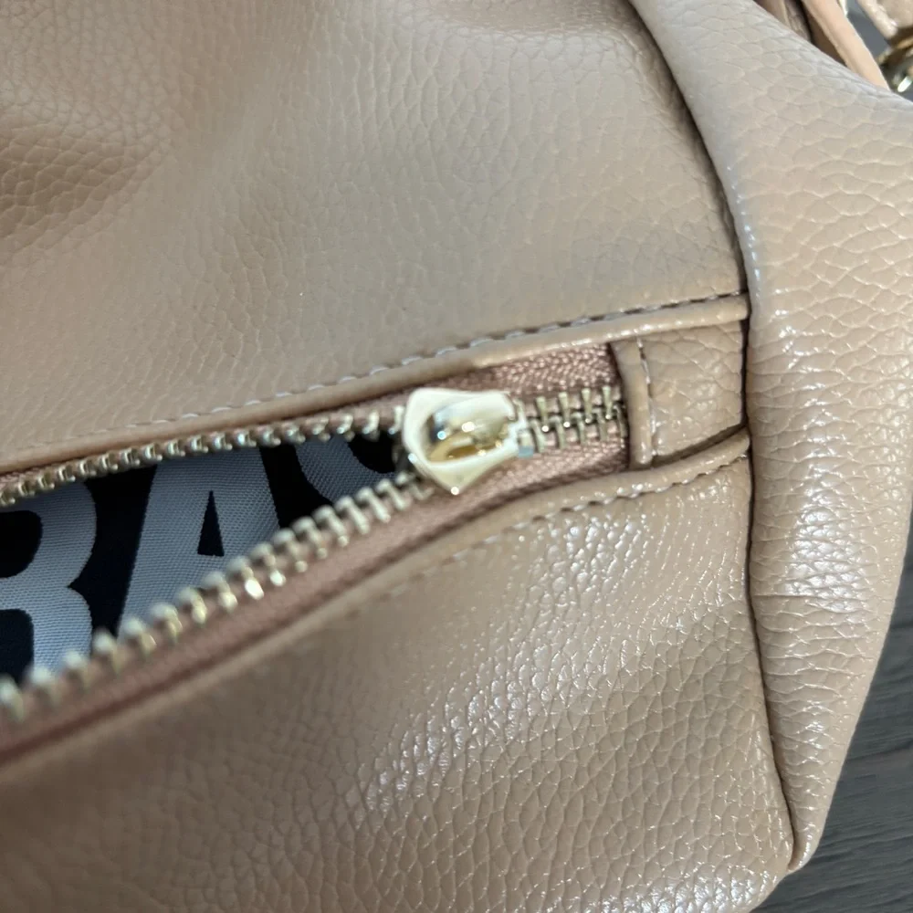 Elegant Camel Tan Shoulder Bag
